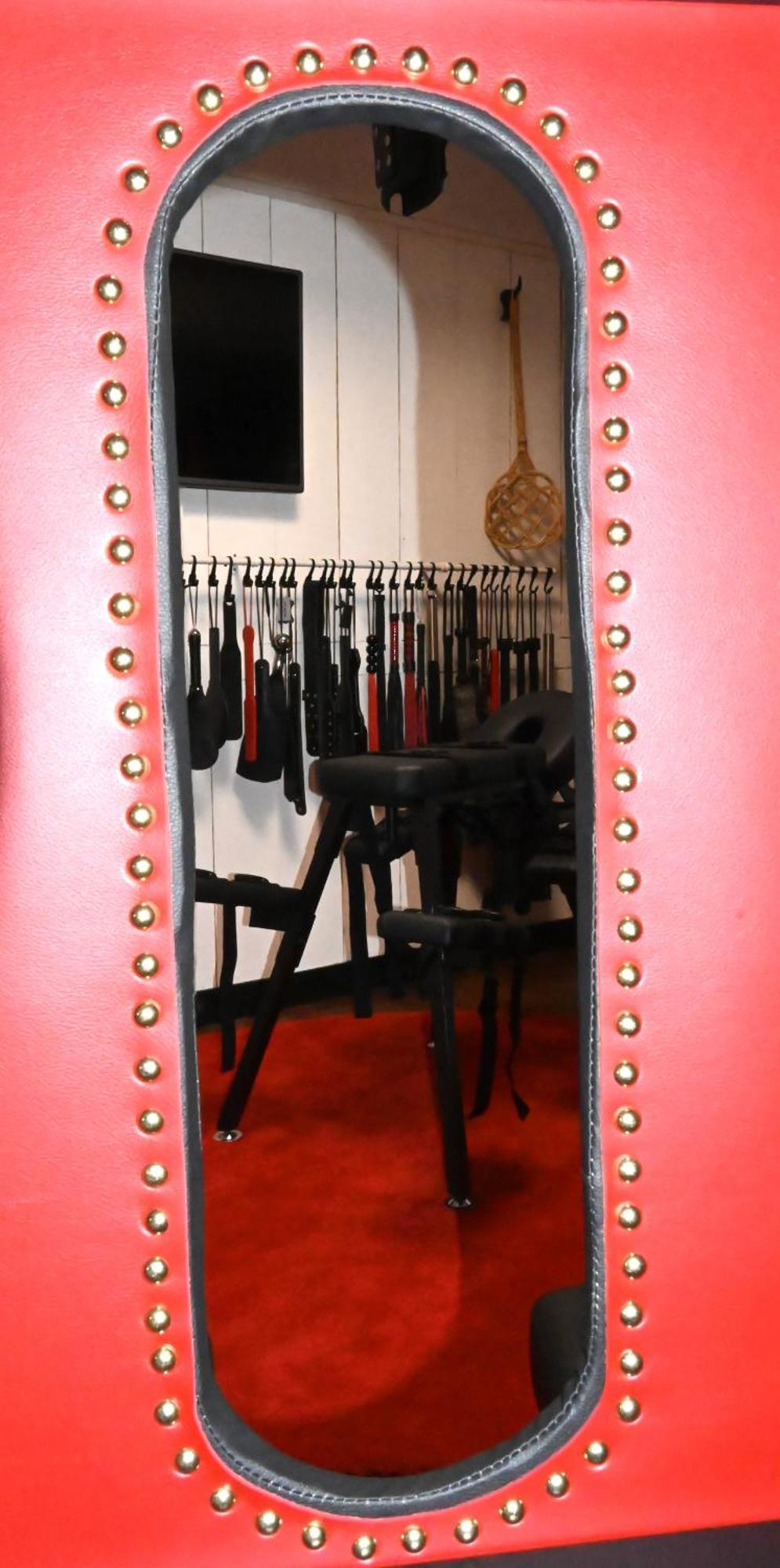 Love Room Donjon Dol In Love Bdsm Dol-de-Bretagne Exterior foto